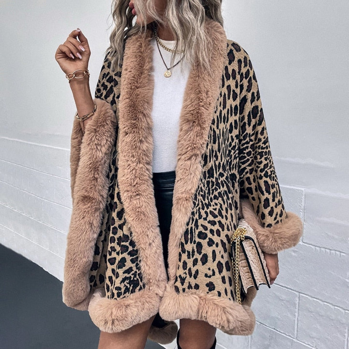 Thick Warm Fur Collar Cape