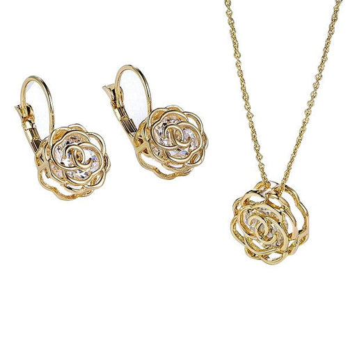 Rose Is A Rose Pendant And Chain