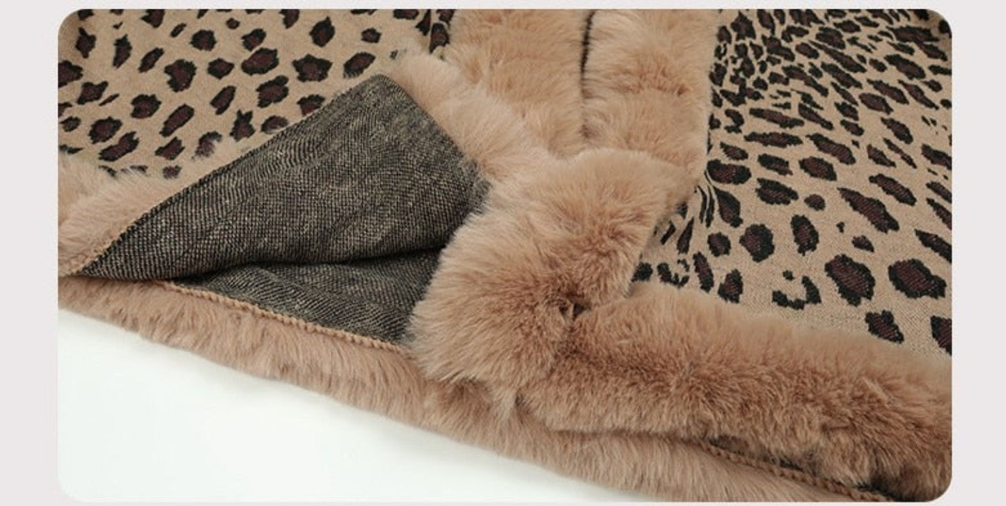 Thick Warm Fur Collar Cape