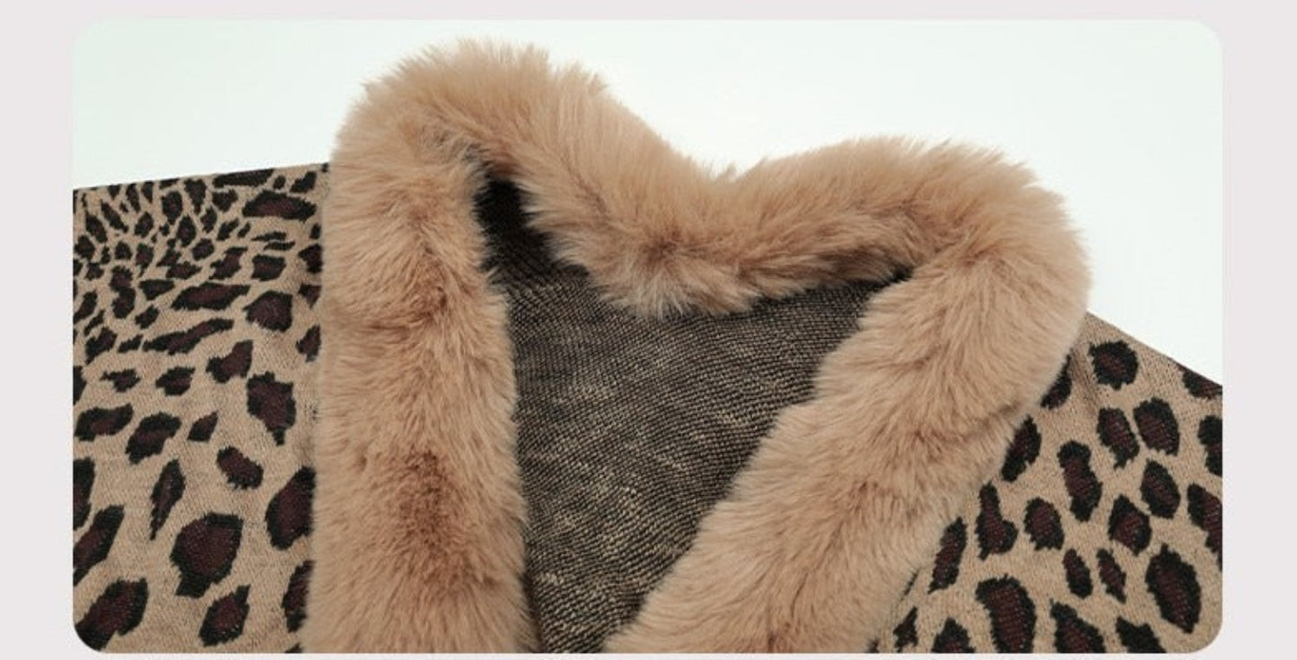 Thick Warm Fur Collar Cape