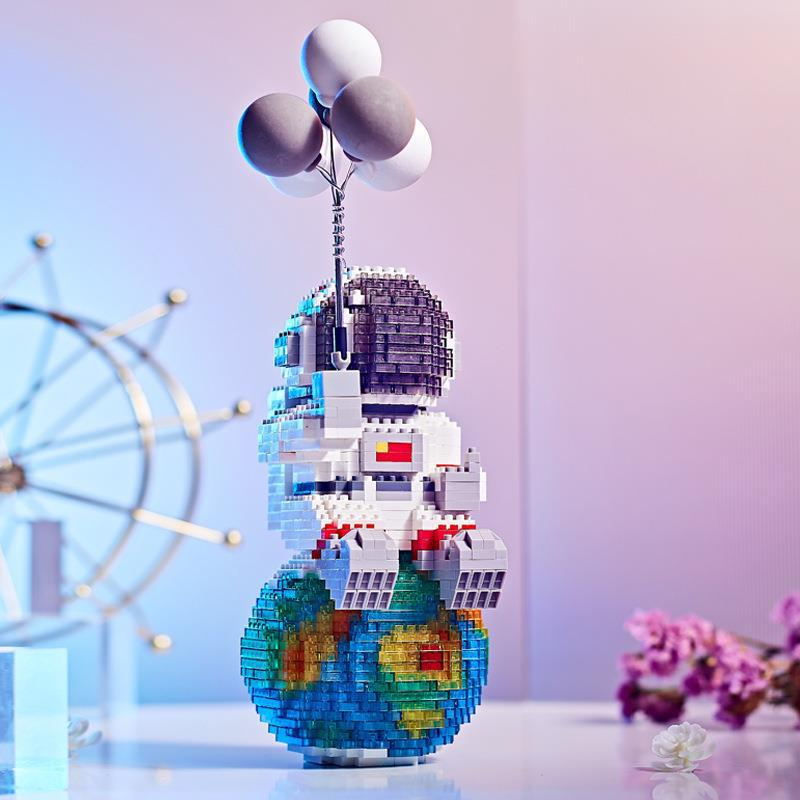 Mini Building Blocks - Astronaut Ultraman